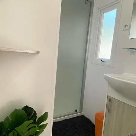 Mobil-home 6 Pers 2 Ch Proche Des Plages