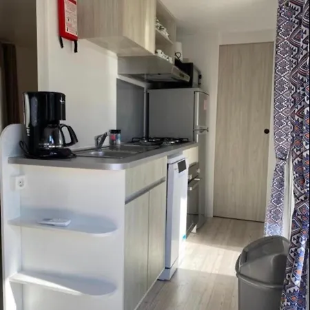 Mobil-home 6 Pers 2 Ch Proche Des Plages Casa de Férias